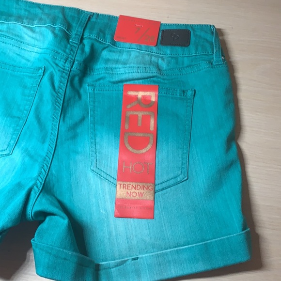 Celebrity Pink Shorts - Picture 8 of 17